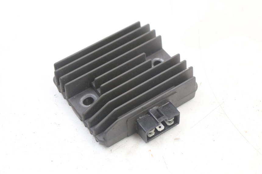photo de REGULATOR ŁADOWANIA YAMAHA XJ6 ABS 600 (2008 - 2016) - Widok główny