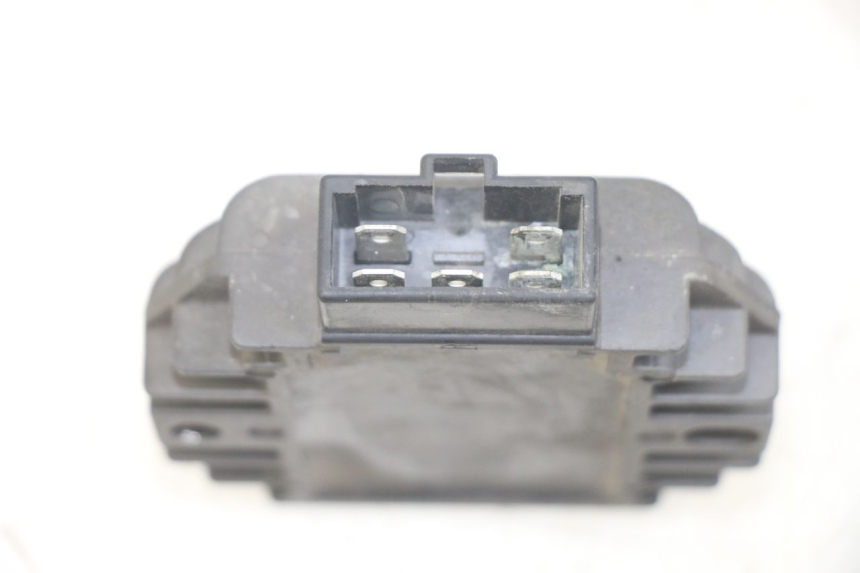photo de REGULATOR ŁADOWANIA YAMAHA XJN DIVERSION 600 (2000 - 2003) - Zoom stanu zużycia
