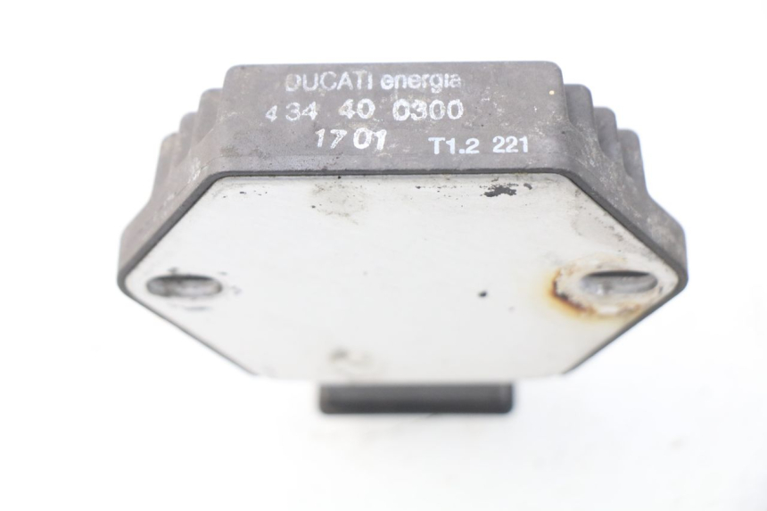 photo de REGULATOR ŁADOWANIA HONDA XLV VARADERO 125 (2000 - 2006) - Inny kąt widzenia