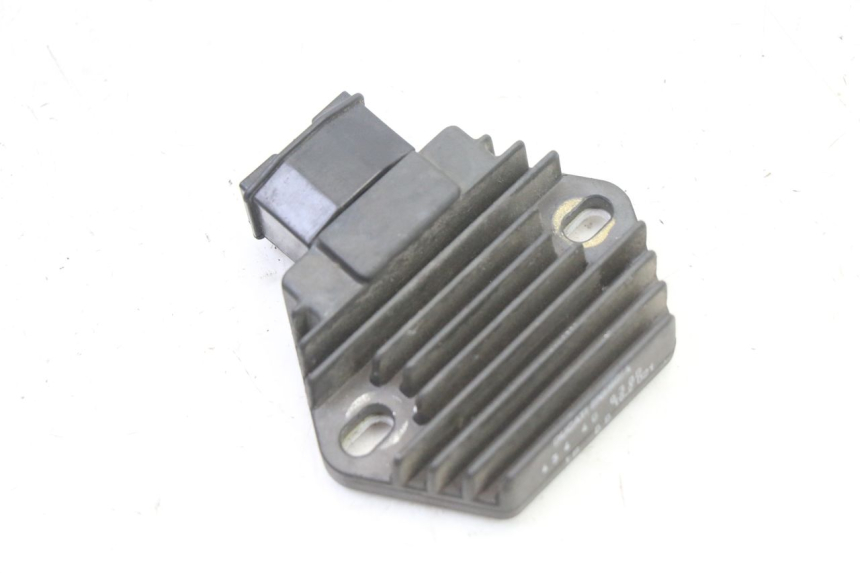 photo de REGULATOR ŁADOWANIA HONDA XLV VARADERO 125 (2000 - 2006) - Szczegół części