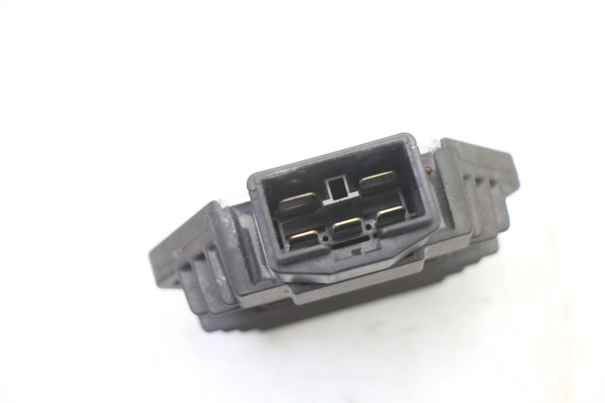 photo de REGULATOR ŁADOWANIA HONDA XLV VARADERO 125 (2000 - 2006) - Zoom stanu zużycia