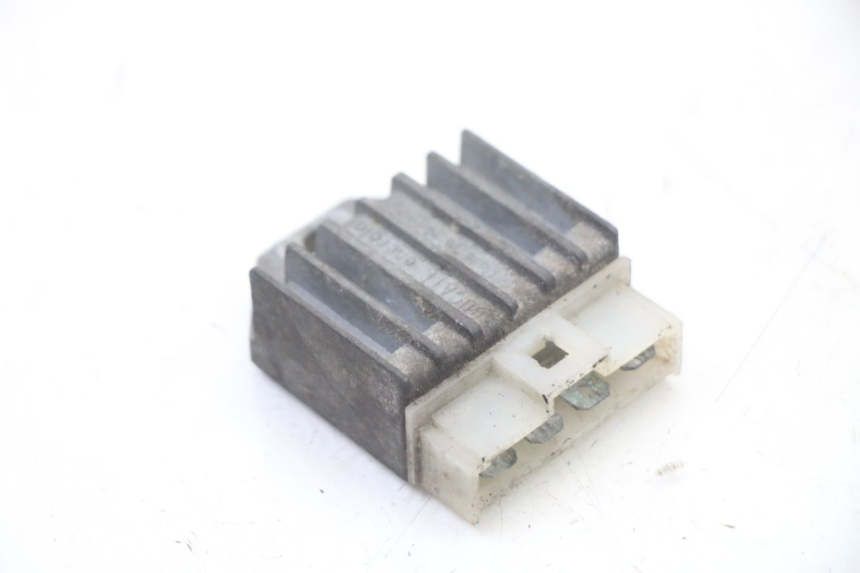 photo de REGULATOR ŁADOWANIA YAMAHA AEROX 50 (1997 - 2006) - Szczegół części