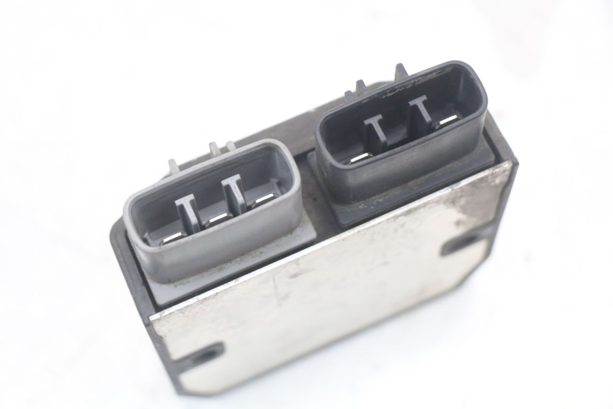 photo de REGULATOR ŁADOWANIA YAMAHA FJR ABS 1300 (2006 - 2012) - Oznaczenia i referencje