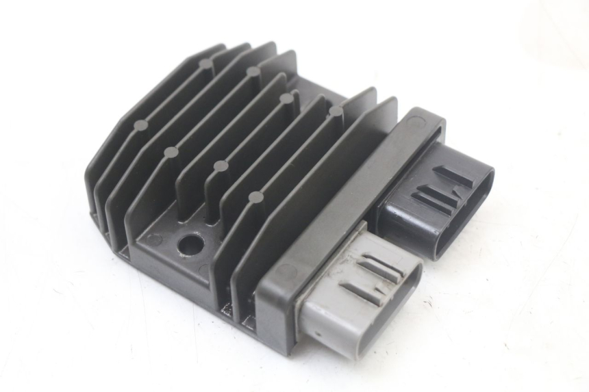 photo de REGULATOR ŁADOWANIA YAMAHA FZ1 FAZER 1000 (2007 - 2009) - Widok główny
