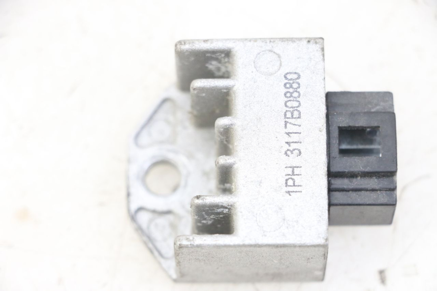 photo de REGULATOR ŁADOWANIA YAMAHA NEO'S NEOS 2T EASY 50 (2013 - 2016) - Widok główny