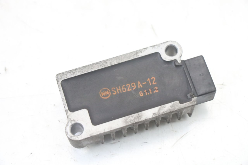 photo de REGULATOR ŁADOWANIA YAMAHA NEOS NEO'S 4T 50 (2008 - 2016) - Inny kąt widzenia