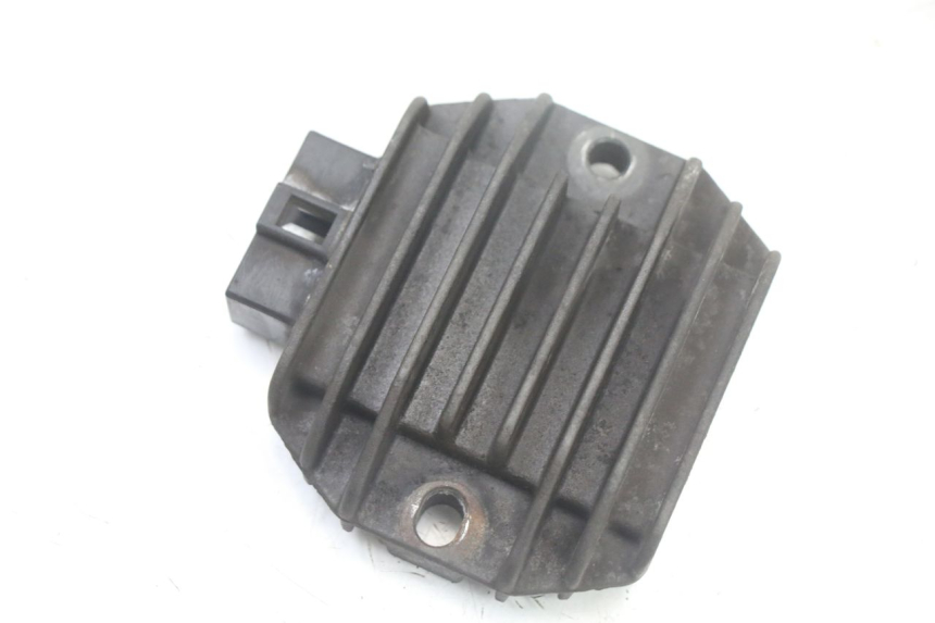 photo de REGULATOR ŁADOWANIA YAMAHA X-MAX XMAX ABS 250 (2010 - 2014) - Szczegół części