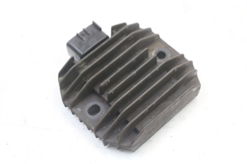 photo de REGULATOR ŁADOWANIA YAMAHA XVS DRAG STAR DRAGSTAR 650 (1997 - 2007) - Szczegół części