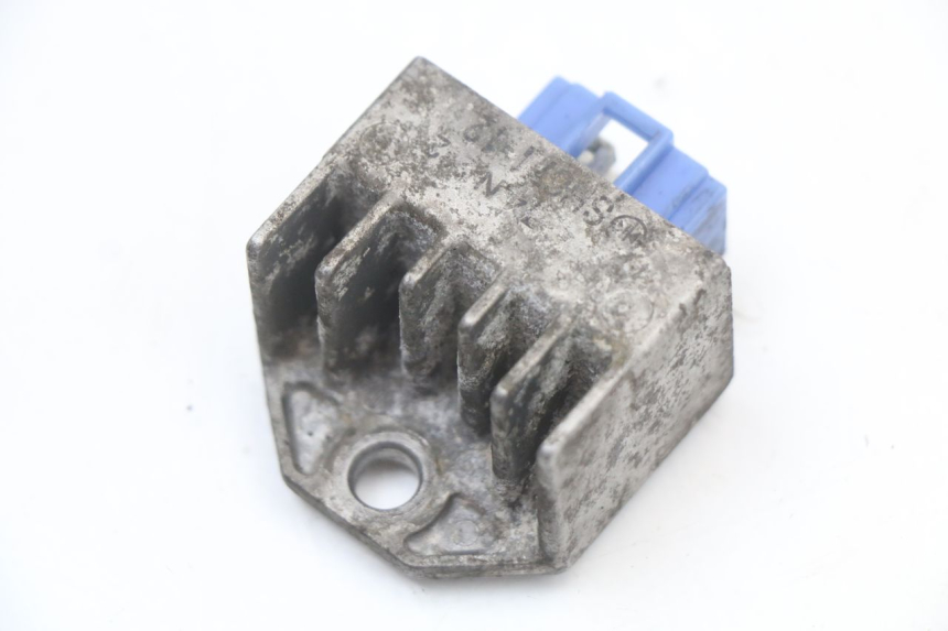 photo de REGULATOR ŁADOWANIA YAMAHA YN NEO'S 50 (1997 - 2004) - Zoom stanu zużycia