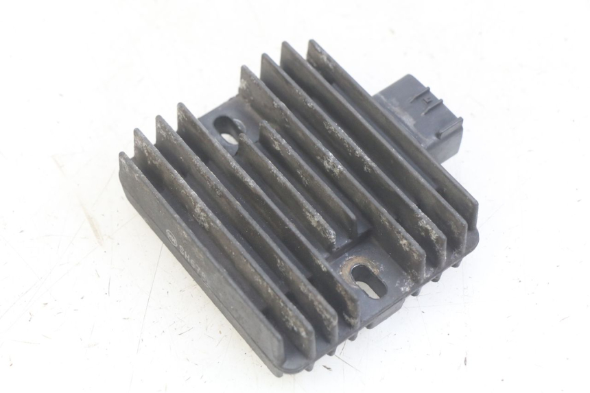 photo de REGULATOR ŁADOWANIA YAMAHA YP MAJESTY 400 (2004 - 2008) - Zoom stanu zużycia