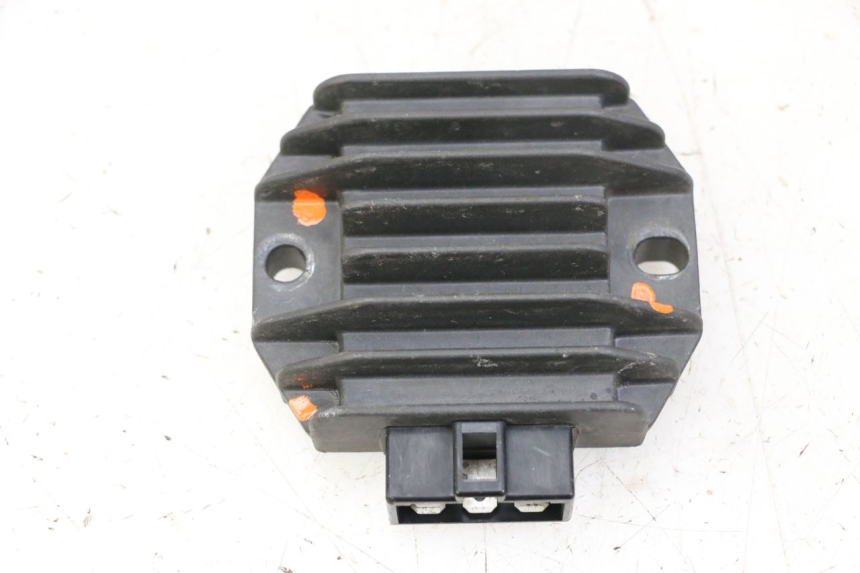 photo de REGULATOR ŁADOWANIA YAMAHA YP MAJESTY 125 (2002 - 2006) - Widok główny