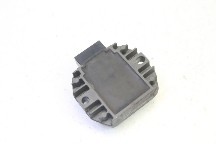 photo de REGULATOR ŁADOWANIA YAMAHA YP MAJESTY 125 (2007 - 2010) - Zoom stanu zużycia