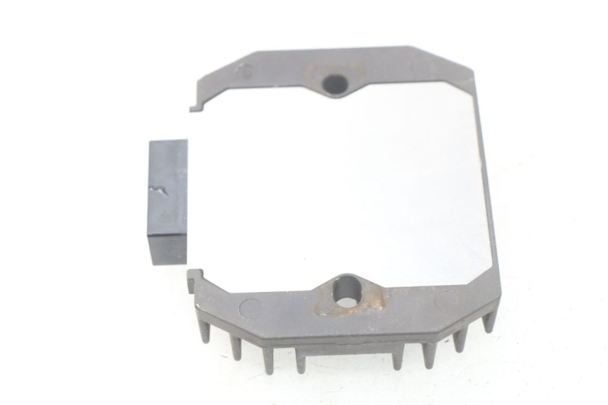 photo de REGULATOR ŁADOWANIA YAMAHA YP T-MAX TMAX 530 (2017 - 2020) - Zoom stanu zużycia