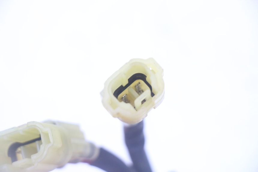 photo de REGULATOR ŁADOWANIA YAMAHA YZ-F YZF 250 (2014 - 2018) - Zbliżenie techniczne