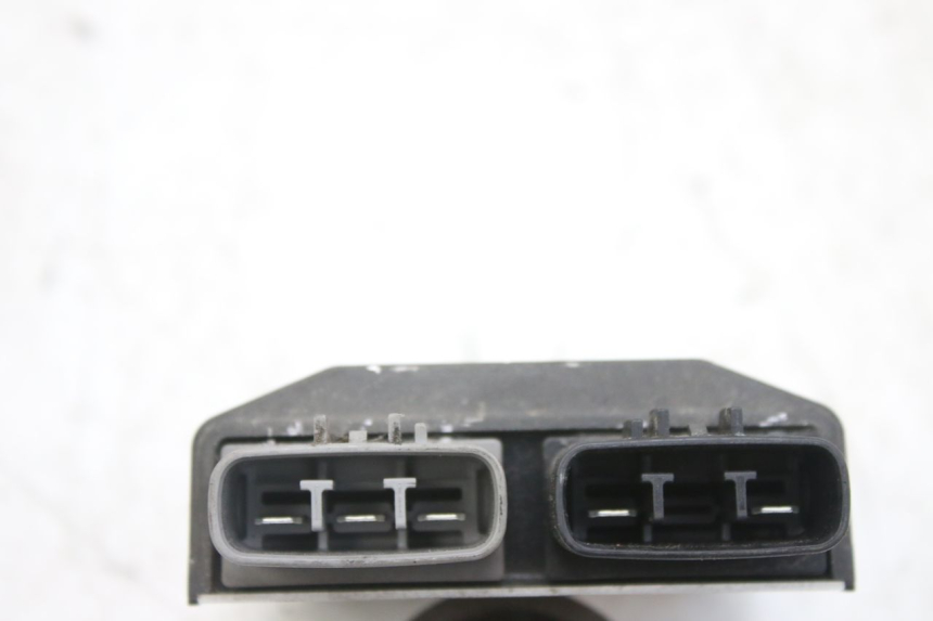 photo de REGULATOR ŁADOWANIA YAMAHA YZF R1 1000 (2007 - 2008) - Inny kąt widzenia