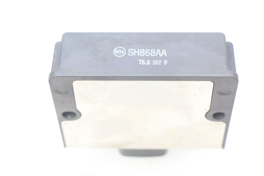 photo de REGULATOR ŁADOWANIA KAWASAKI Z 650 (2016 - 2019) - Zoom stanu zużycia