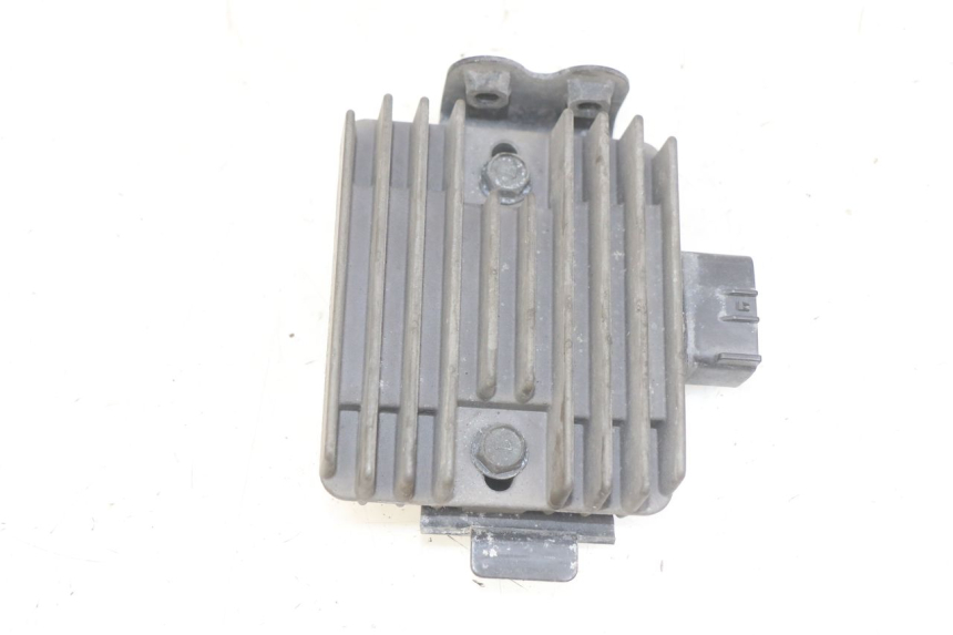 photo de REGULATOR ŁADOWANIA KAWASAKI Z 750 (2007 - 2013) - Zoom stanu zużycia
