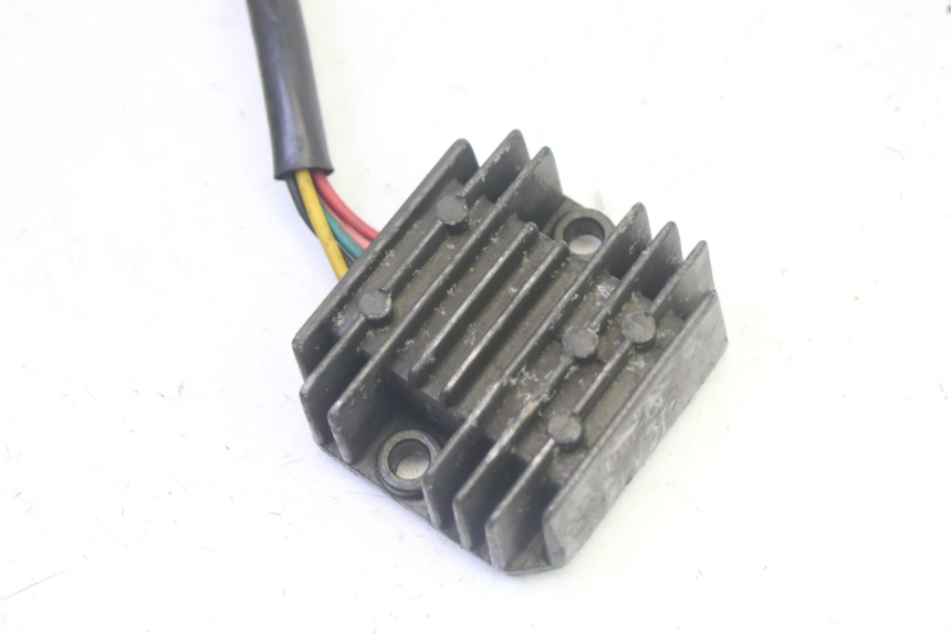 photo de REGULATOR ŁADOWANIA KYMCO ZING 125 (1997 - 2003) - Szczegół części