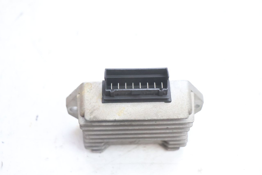 photo de REGULATOR ŁADOWANIA PIAGGIO ZIP 2T 50 (2009 - 2019) - Inny kąt widzenia