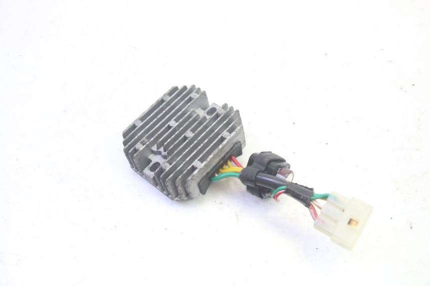 photo de REGULATOR ŁADOWANIA PIAGGIO ZIP 4T 50 (2018 - 2020) - Szczegół części