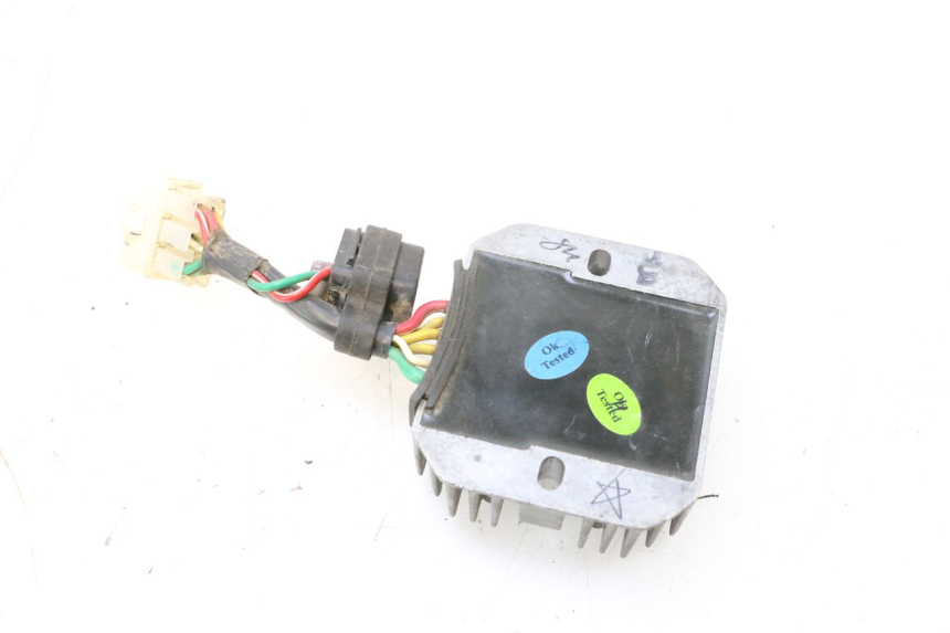 photo de REGULATOR ŁADOWANIA PIAGGIO ZIP 4T 50 (2018 - 2020) - Zoom stanu zużycia