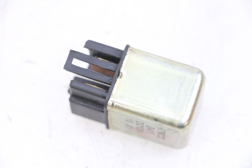 photo de PRZEKAŹNIK ROZRUCHU KYMCO AGILITY 16+ 4T 50 (2018 - 2023) - Inny kąt widzenia