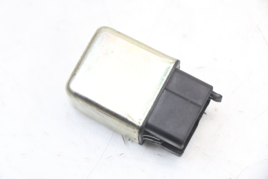 photo de PRZEKAŹNIK ROZRUCHU KYMCO AGILITY 4T 50 (2005 - 2018) - Inny kąt widzenia