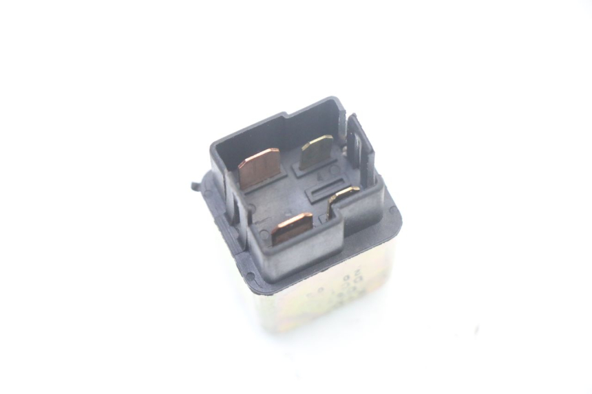 photo de PRZEKAŹNIK ROZRUCHU KYMCO AGILITY 4T 50 (2018 - 2022) - Inny kąt widzenia