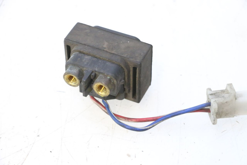 photo de PRZEKAŹNIK ROZRUCHU SUZUKI BURGMAN 125 (2007 - 2014) - Zbliżenie techniczne