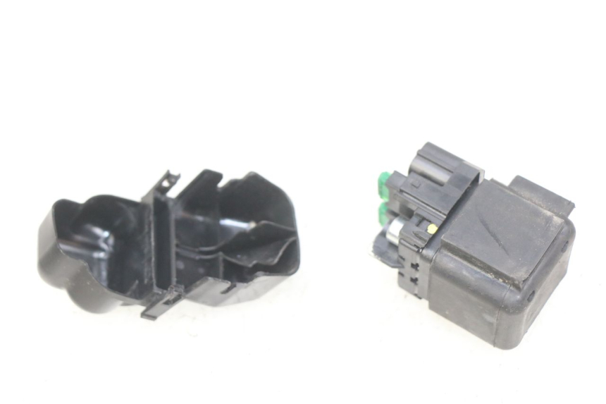 photo de PRZEKAŹNIK ROZRUCHU HONDA CB R 1000 (2018 - 2023) - Zbliżenie techniczne