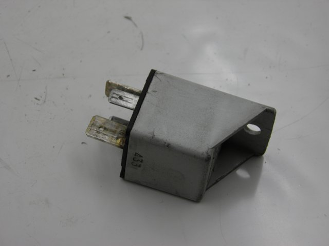 photo de PRZEKAŹNIK ROZRUCHU DERBI GP MAX 250 (2006 - 2008) - Szczegół części