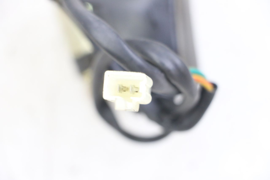 photo de PRZEKAŹNIK ROZRUCHU GOES WIKI 125 (2010 - 2015) - Inny kąt widzenia