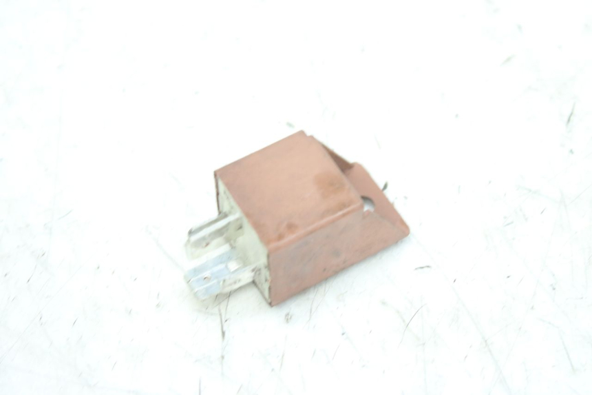 photo de PRZEKAŹNIK ROZRUCHU DERBI GPR 50 (2004 - 2009) - Inny kąt widzenia