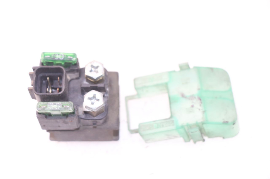 photo de PRZEKAŹNIK ROZRUCHU SUZUKI GSX-F GSXF 600 (1998 - 2004) - Zbliżenie techniczne