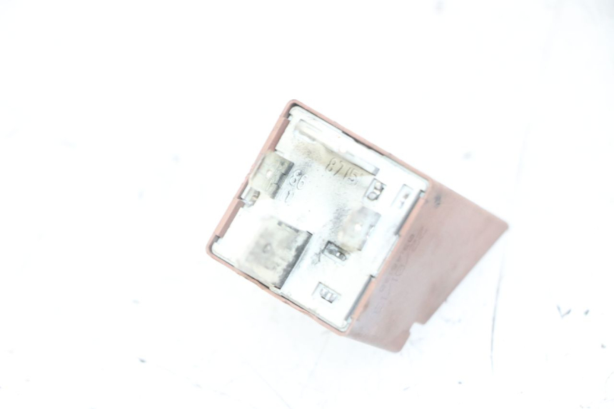 photo de PRZEKAŹNIK ROZRUCHU PIAGGIO IE MP3 YOURBAN 300 (2011 - 2016) - Inny kąt widzenia