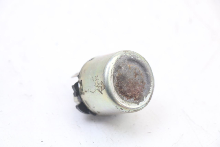 photo de PRZEKAŹNIK ROZRUCHU KAWASAKI GTR 1000 (1994 - 2004) - Zbliżenie techniczne