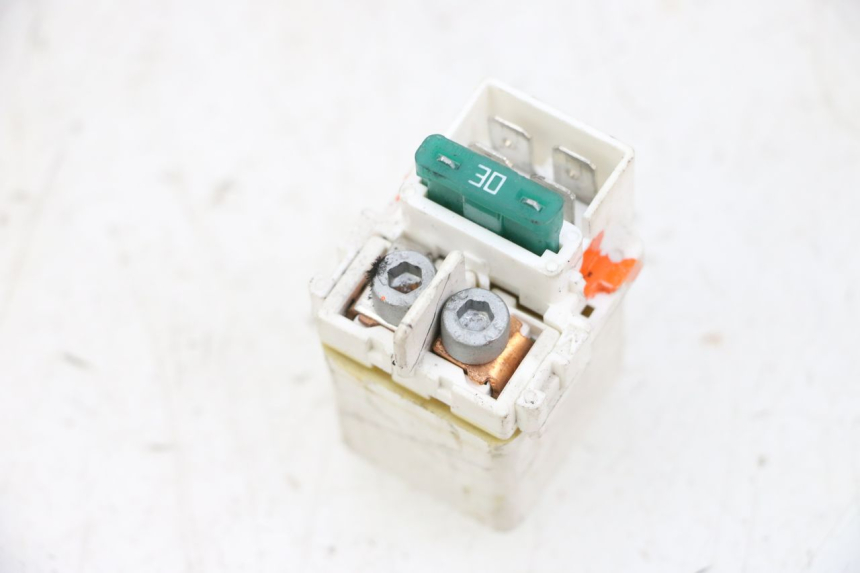 photo de PRZEKAŹNIK ROZRUCHU PIAGGIO MP3 HPE 300 (2019 - 2026) - Zbliżenie techniczne