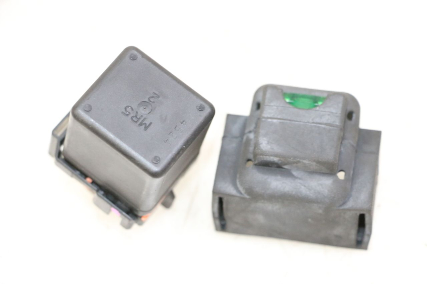 photo de PRZEKAŹNIK ROZRUCHU PIAGGIO MP3 500 (2014 - 2017) - Szczegół części