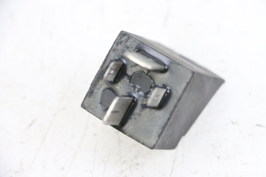 photo de PRZEKAŹNIK ROZRUCHU PIAGGIO NEW TYPHOON 50 (2018 - 2021) - Inny kąt widzenia