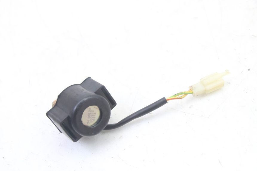 photo de PRZEKAŹNIK ROZRUCHU JM MOTORS OLDIES GT 4T 50 (2018 - 2025) - Inny kąt widzenia