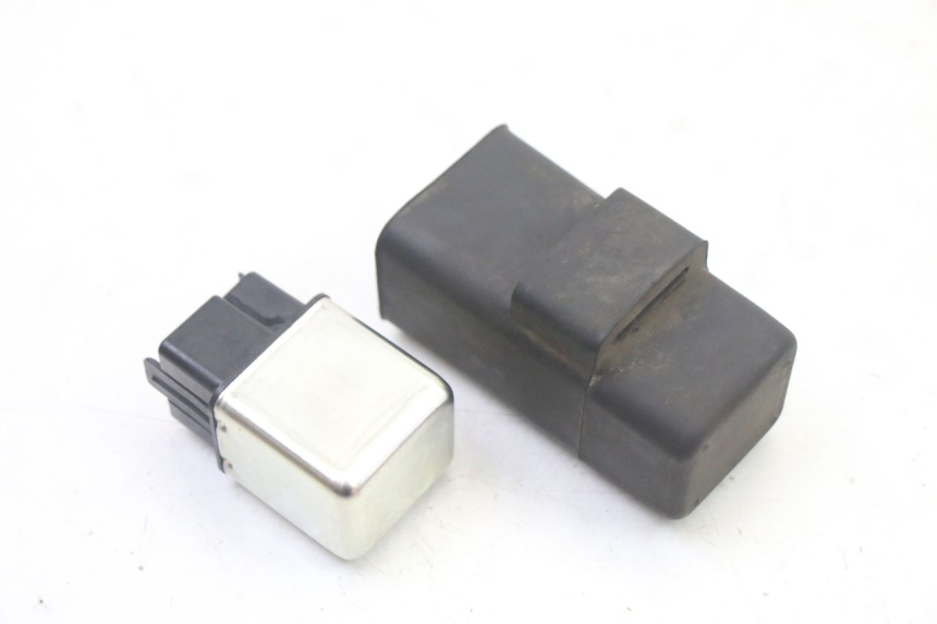 photo de PRZEKAŹNIK ROZRUCHU MBK OVETTO 4T 50 (2008 - 2016) - Inny kąt widzenia