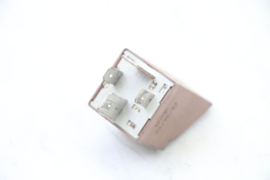 photo de PRZEKAŹNIK ROZRUCHU PIAGGIO ZIP 4T 50 (2018 - 2020) - Inny kąt widzenia