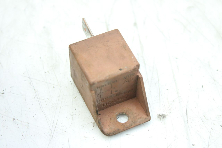 photo de PRZEKAŹNIK ROZRUCHU APRILIA SCARABEO 100 (2003 - 2012) - Inny kąt widzenia