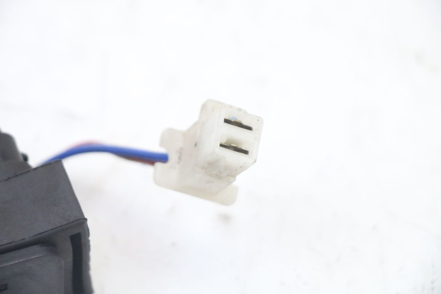 photo de PRZEKAŹNIK ROZRUCHU SUZUKI BURGMAN 125 (2018 - 2021) - Zbliżenie techniczne