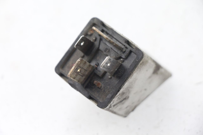 photo de PRZEKAŹNIK ROZRUCHU PIAGGIO TYPHOON 50 (1993 - 1999) - Inny kąt widzenia