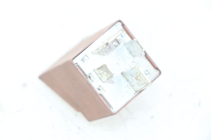 photo de PRZEKAŹNIK ROZRUCHU PIAGGIO VESPA LXV 125 (2006 - 2009) - Zoom stanu zużycia