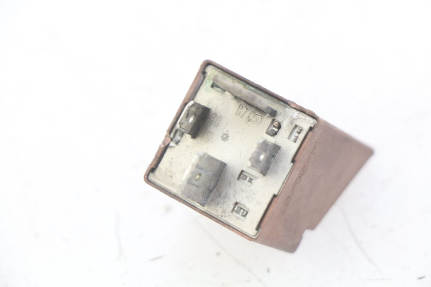 photo de PRZEKAŹNIK ROZRUCHU PIAGGIO XEVO - X EVO 125 (2007 - 2017) - Zoom stanu zużycia