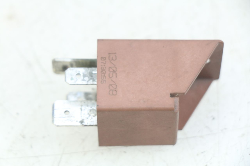 photo de PRZEKAŹNIK ROZRUCHU PIAGGIO XEVO - X EVO 125 (2007 - 2017) - Szczegół części