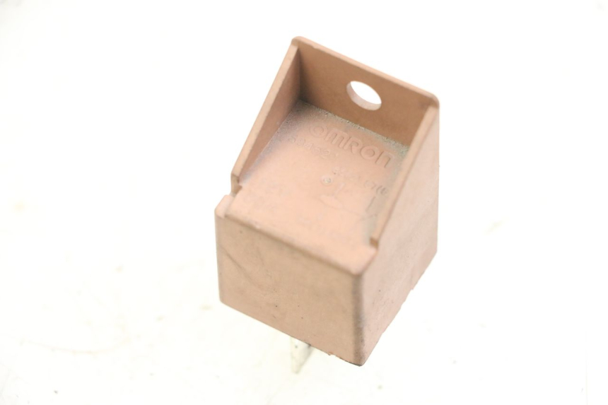 photo de PRZEKAŹNIK ROZRUCHU PIAGGIO XEVO - X EVO 125 (2007 - 2017) - Widok główny