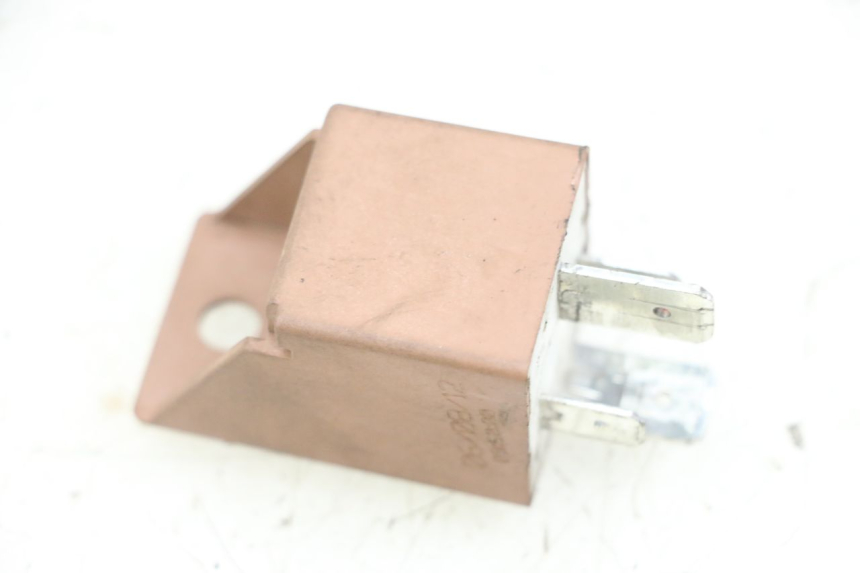 photo de PRZEKAŹNIK ROZRUCHU PIAGGIO XEVO - X EVO 125 (2007 - 2017) - Inny kąt widzenia